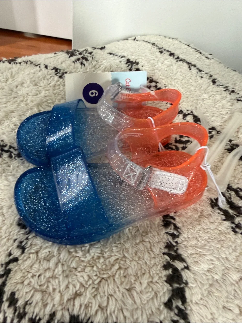 Cat & Jack Kids' Glitter Jelly Sandals in Red, White & Blue size 6 summer shoes
